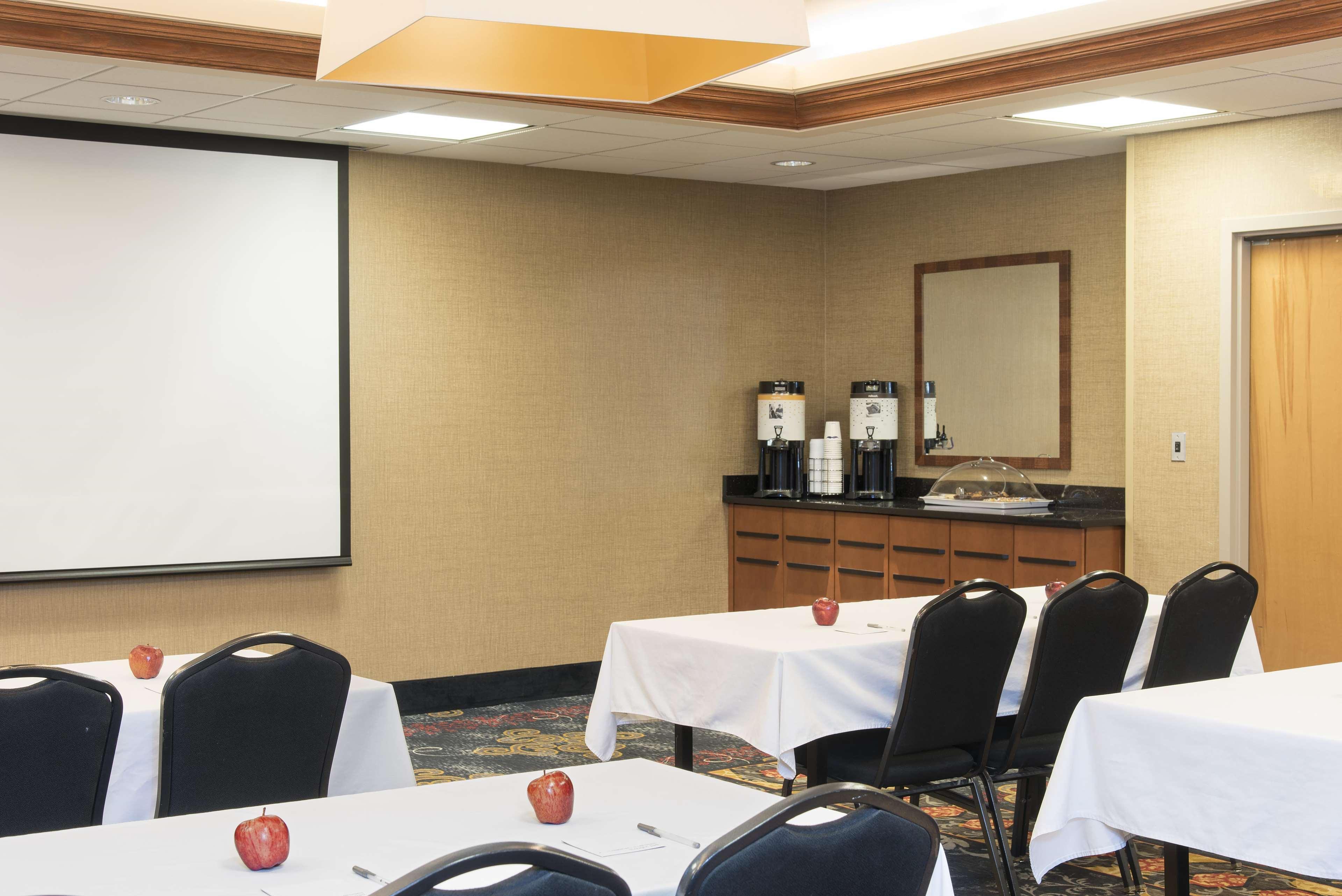 Hampton Inn Columbus/Taylorsville Edinburgh Εξωτερικό φωτογραφία